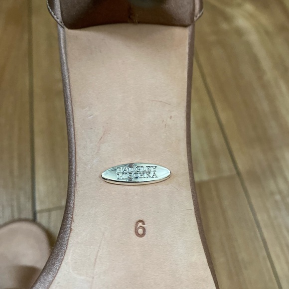 Badgley Mischka Vicia High Heel Sandal Dark Nude Satin Size 6 - Picture 13 of 14